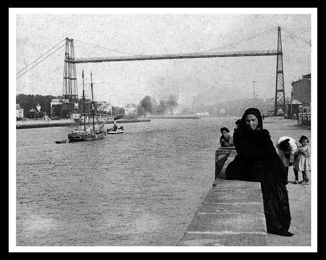 Hacia-1910-Portugalete-En-el-Muelle-de-Portugalete-blog.jpg
